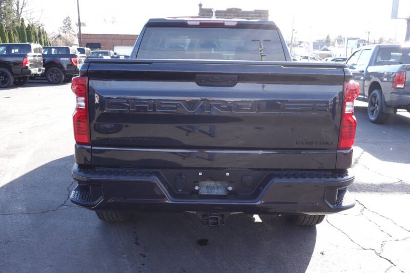 2023 Chevrolet Silverado 1500 Custom