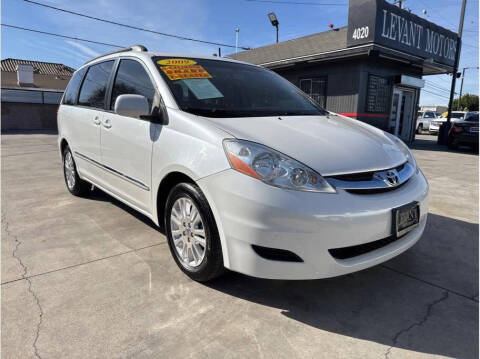 2009 Toyota Sienna