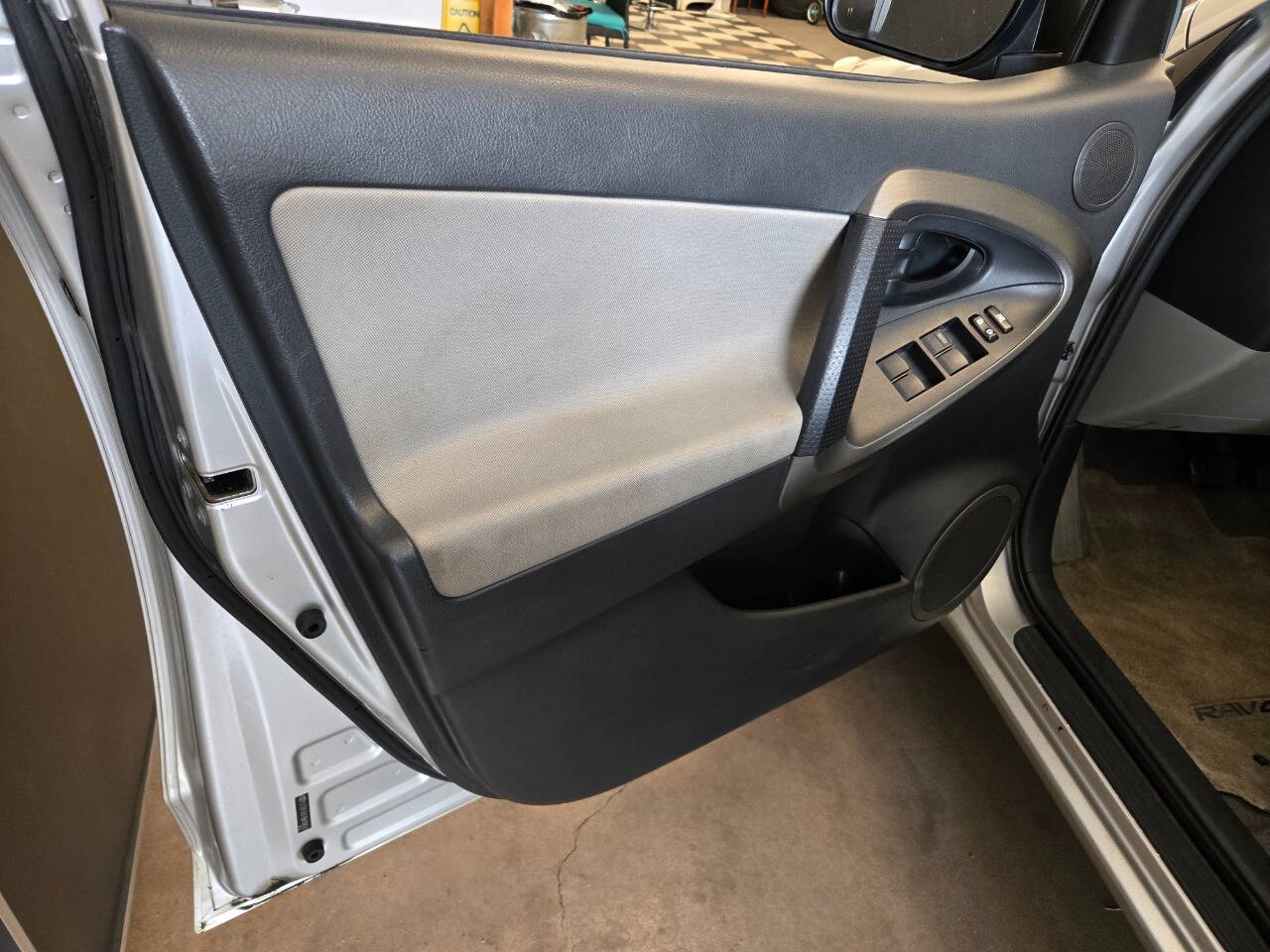 2011 Toyota RAV4 53