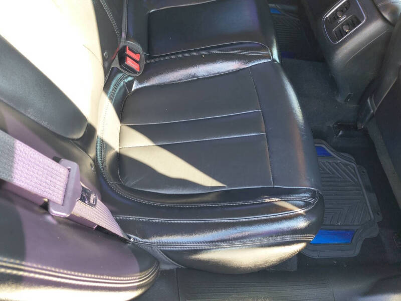 2016 Chrysler 200 C