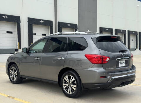 2017 Nissan Pathfinder SL