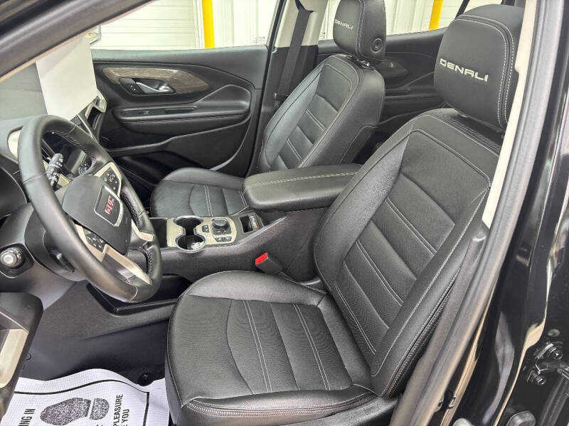 2023 GMC Terrain Denali
