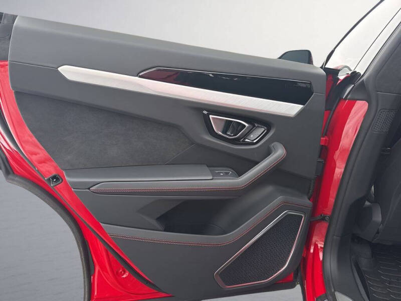 2022 Lamborghini Urus