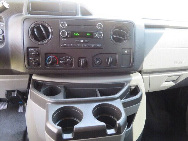 2014 Ford E-Series E-350 SD XLT