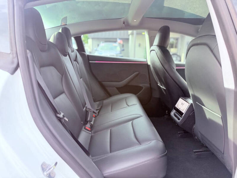 2025 Tesla Model 3 Long Range