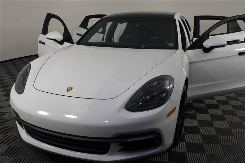 2017 Porsche Panamera