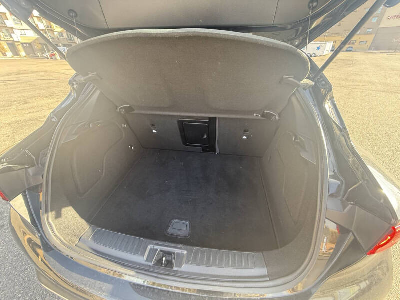 2017 Infiniti QX30 Luxury