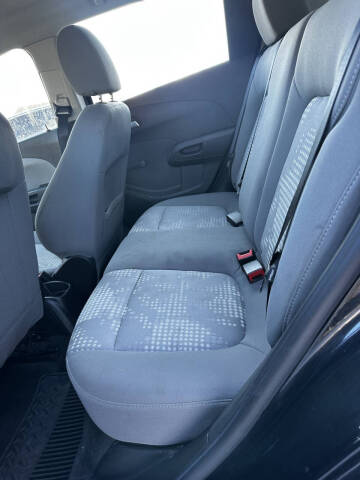 2013 Chevrolet Sonic LS Auto