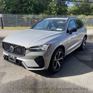 2022 Volvo XC60 Recharge T8 R-Design