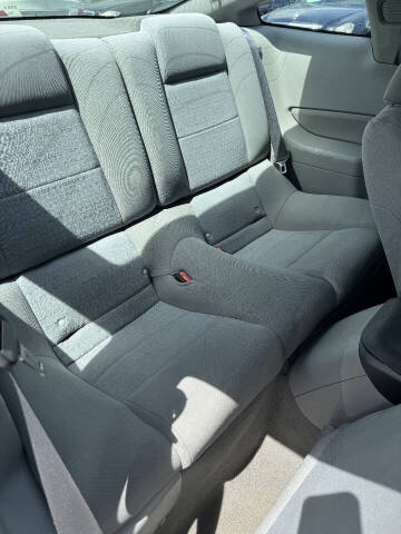 2008 Ford Mustang V6 Deluxe