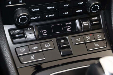 2019 Porsche 911 Carrera