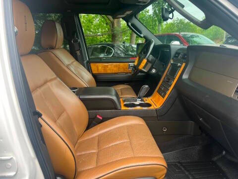 2011 Lincoln Navigator