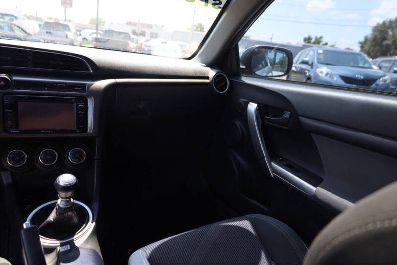 2014 Scion tC