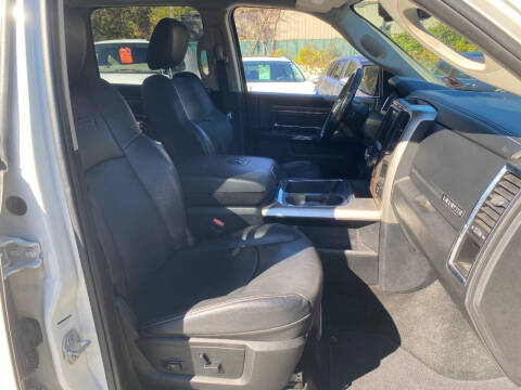 2017 RAM 1500 Laramie