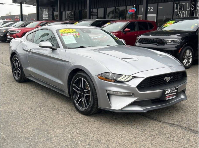 2023 Ford Mustang's photo