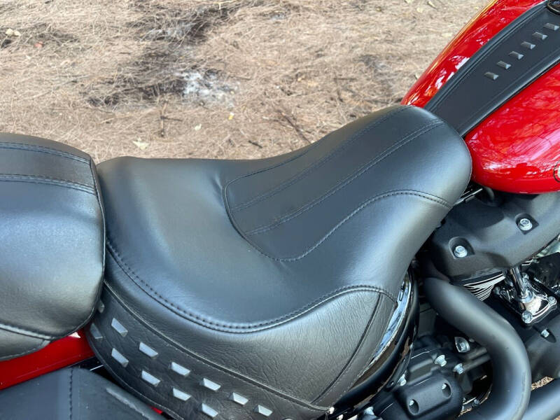 2022 Harley-Davidson FLHCS HERITAGE CLASSIC