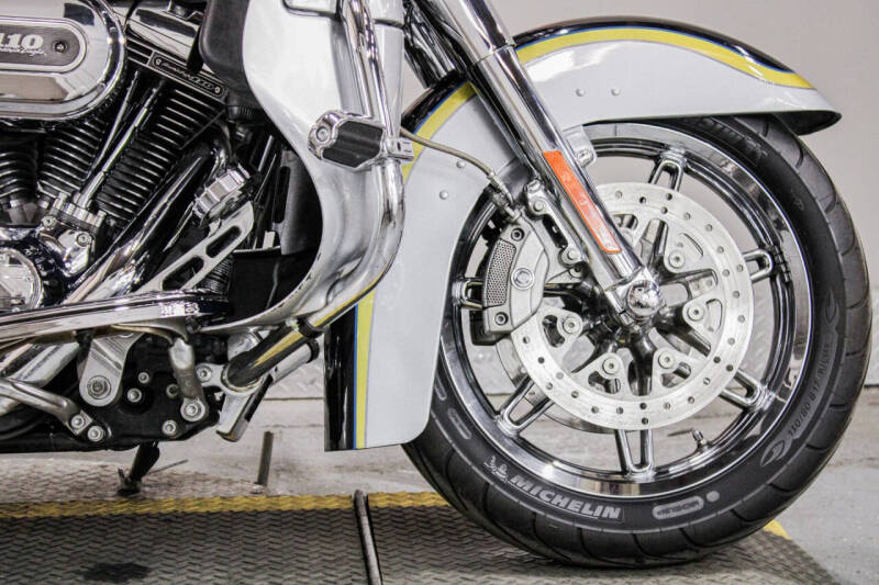 2012 Harley-Davidson Electra Glide Ultra Classic