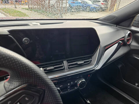 2025 Chevrolet Trax RS