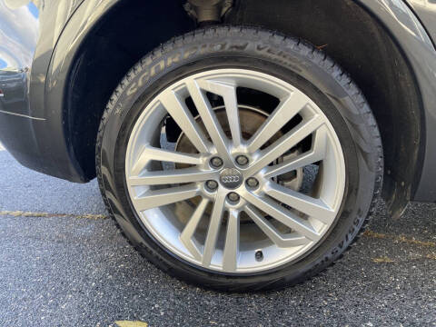 2018 Audi Q5 2.0T quattro Premium Plus