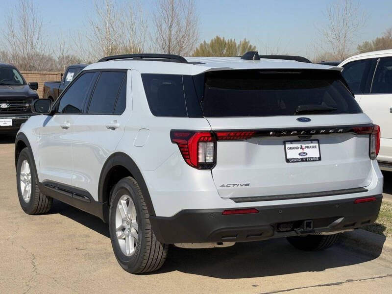 2026 Ford Explorer Active