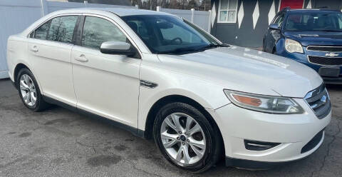 2011 Ford Taurus SEL