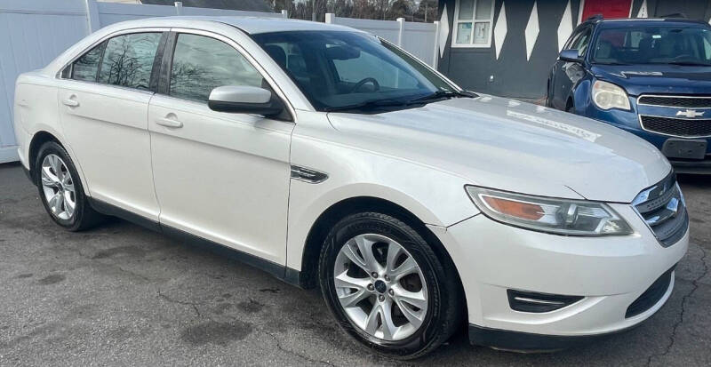 2011 Ford Taurus SEL