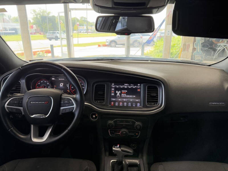 2017 Dodge Charger SXT