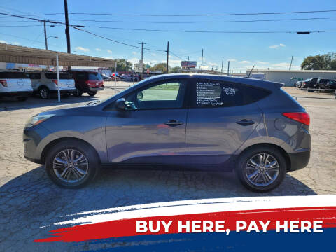 2015 Hyundai Tucson for sale at Meadows Motor Company in Cleburne TX