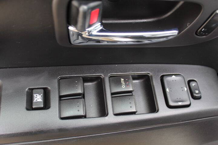 2012 Mazda MAZDA5 Sport