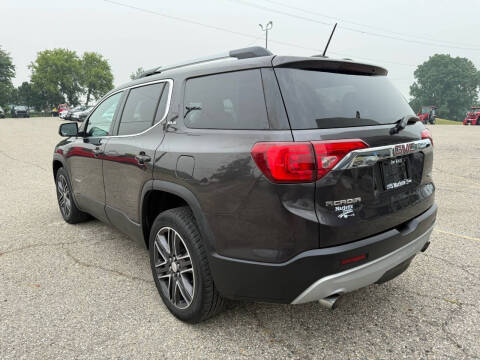 2017 GMC Acadia SLE-2