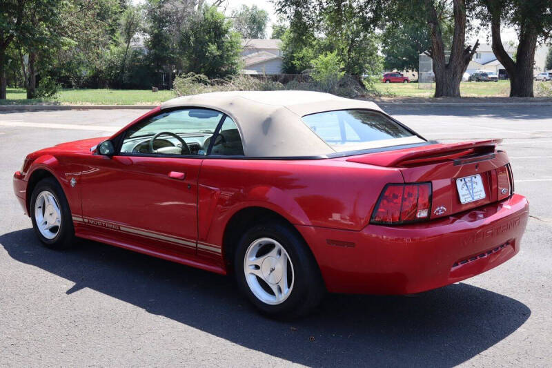 1999 Ford Mustang