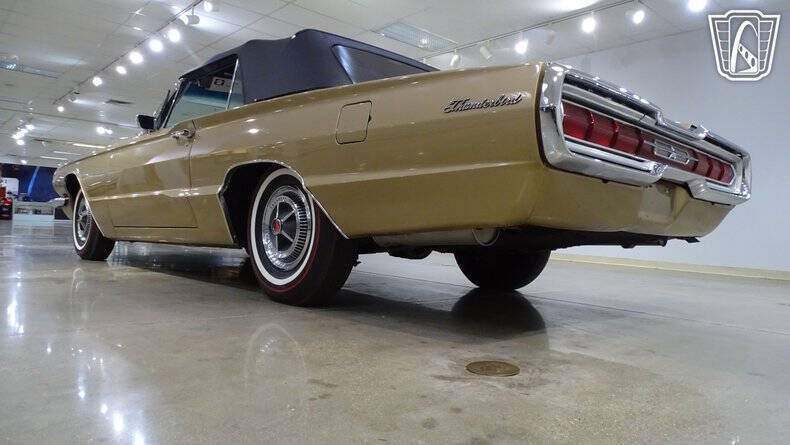 1966 Ford Thunderbird