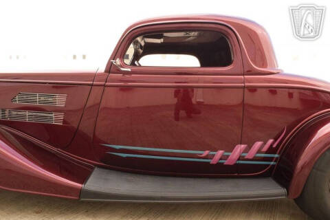 1933 Ford Model 18