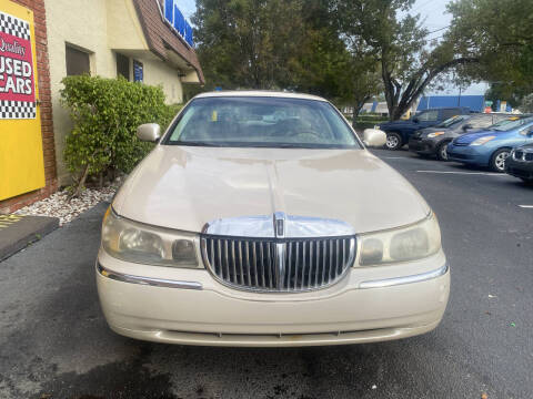 2000 Lincoln Town Car Cartier