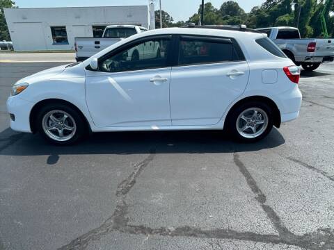 2009 Toyota Matrix for sale at G AND J MOTORS in Elkin NC