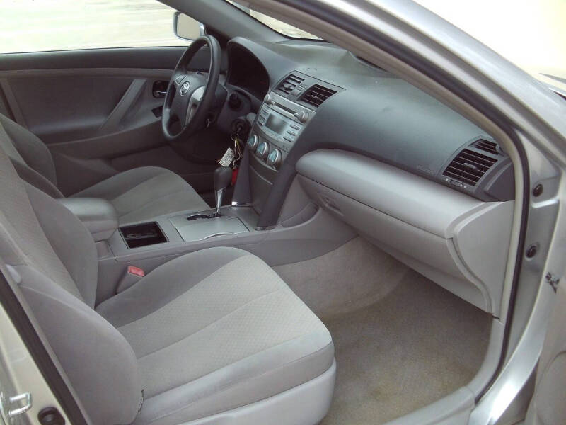 2009 Toyota Camry LE