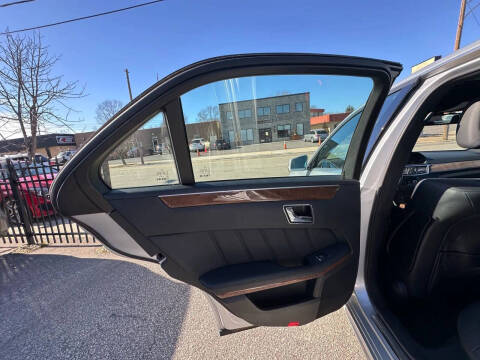 2011 Mercedes-Benz E-Class