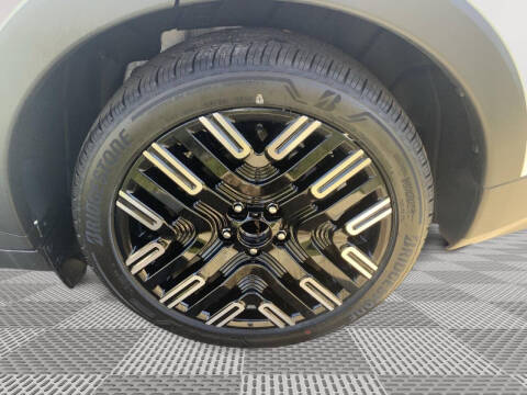 2026 Nissan LEAF Platinum+