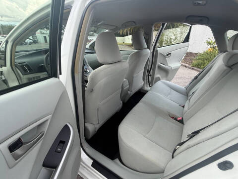 2012 Toyota Prius Two