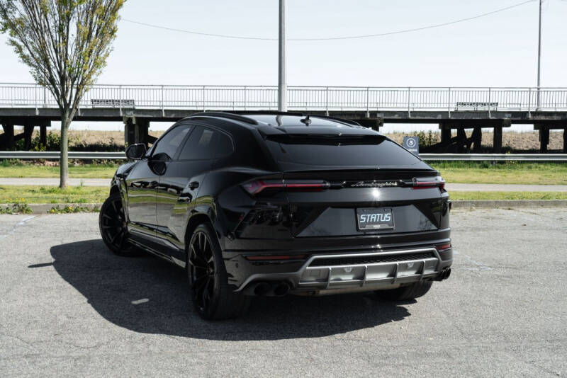 2020 Lamborghini Urus