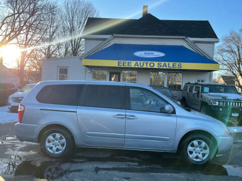 2006 Kia Sedona for sale at EEE AUTO SERVICES AND SALES LLC in Cincinnati OH