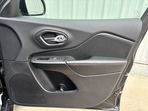 2020 Jeep Cherokee Trailhawk