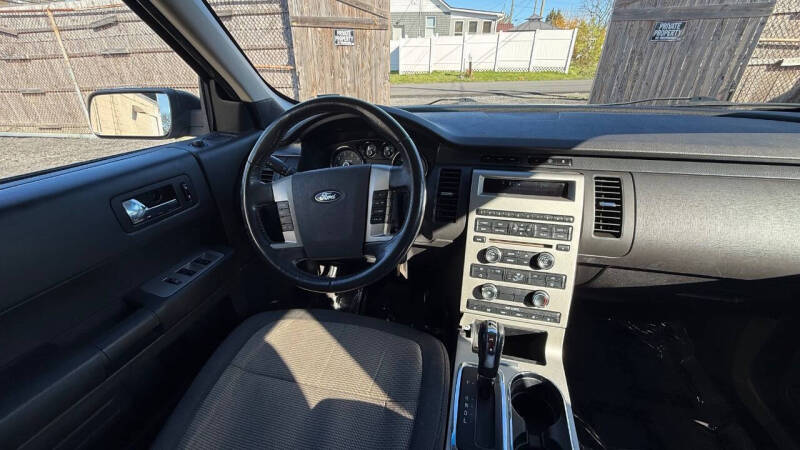2009 Ford Flex SE