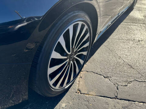 2017 Lincoln Continental Black Label