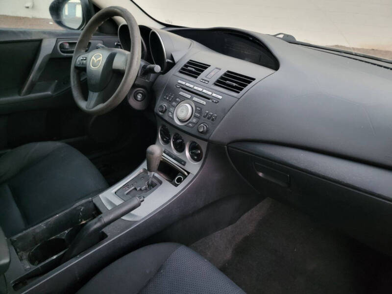 2010 Mazda MAZDA3 i Sport