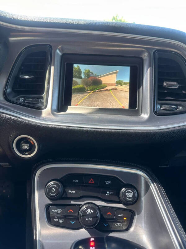 2020 Dodge Challenger SXT