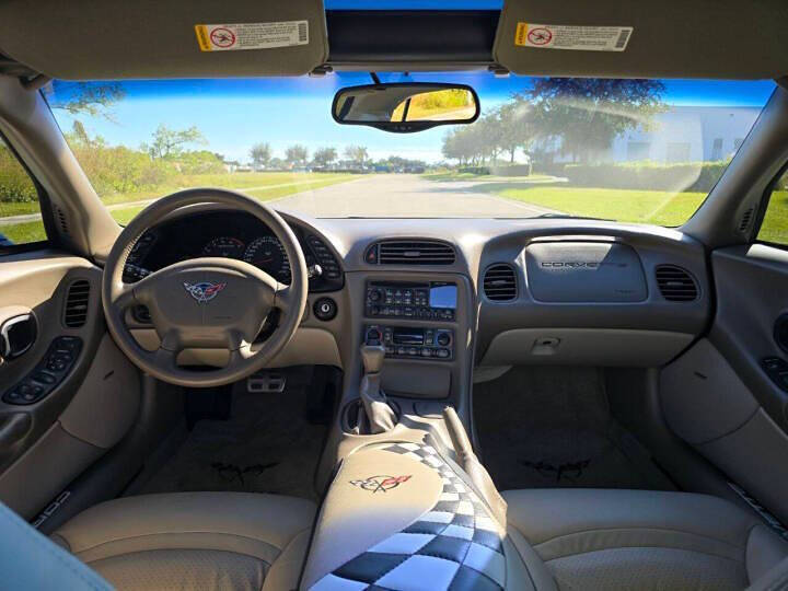 2004 Chevrolet Corvette