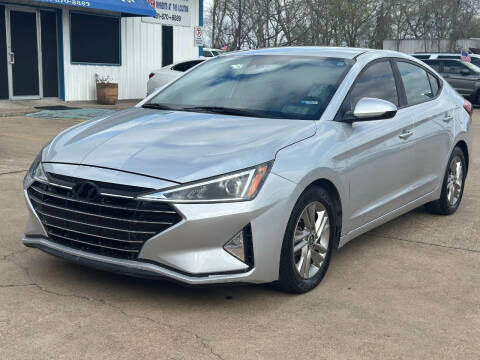 2019 Hyundai Elantra for sale at Discount Auto Company in Houston TX