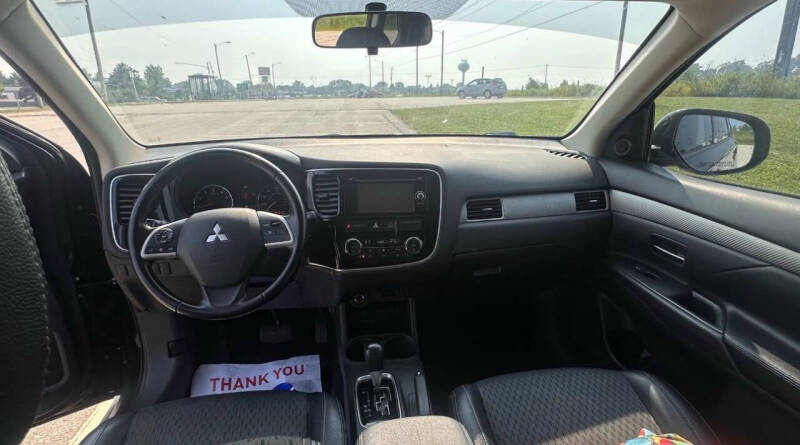 2015 Mitsubishi Outlander SE