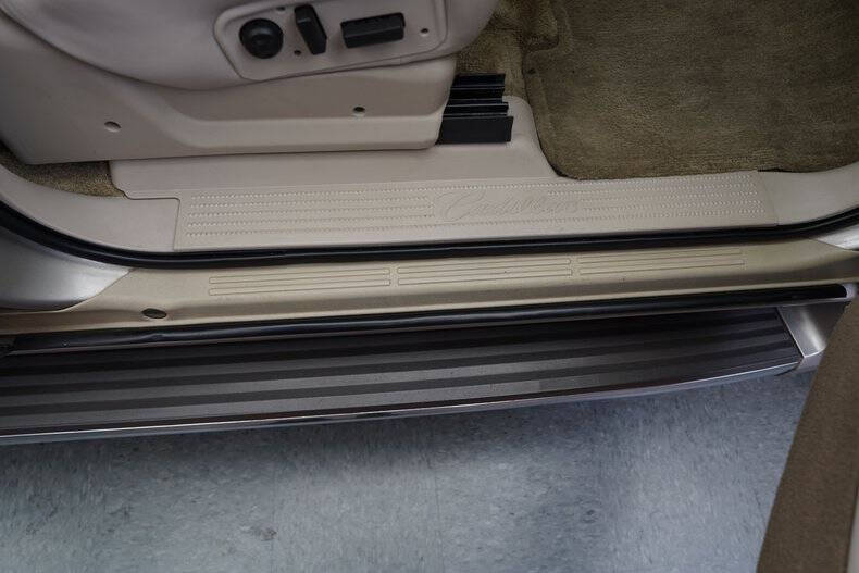 2002 Cadillac Escalade